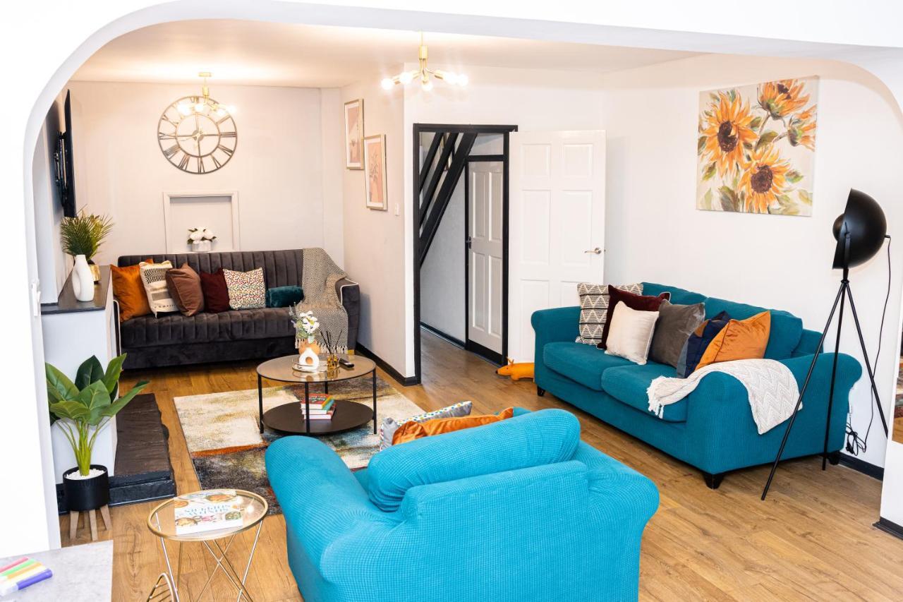 Td Stourb Dudley: Spacious 3-Bedroom Family & Contractor Stay Brierley Hill Exterior photo