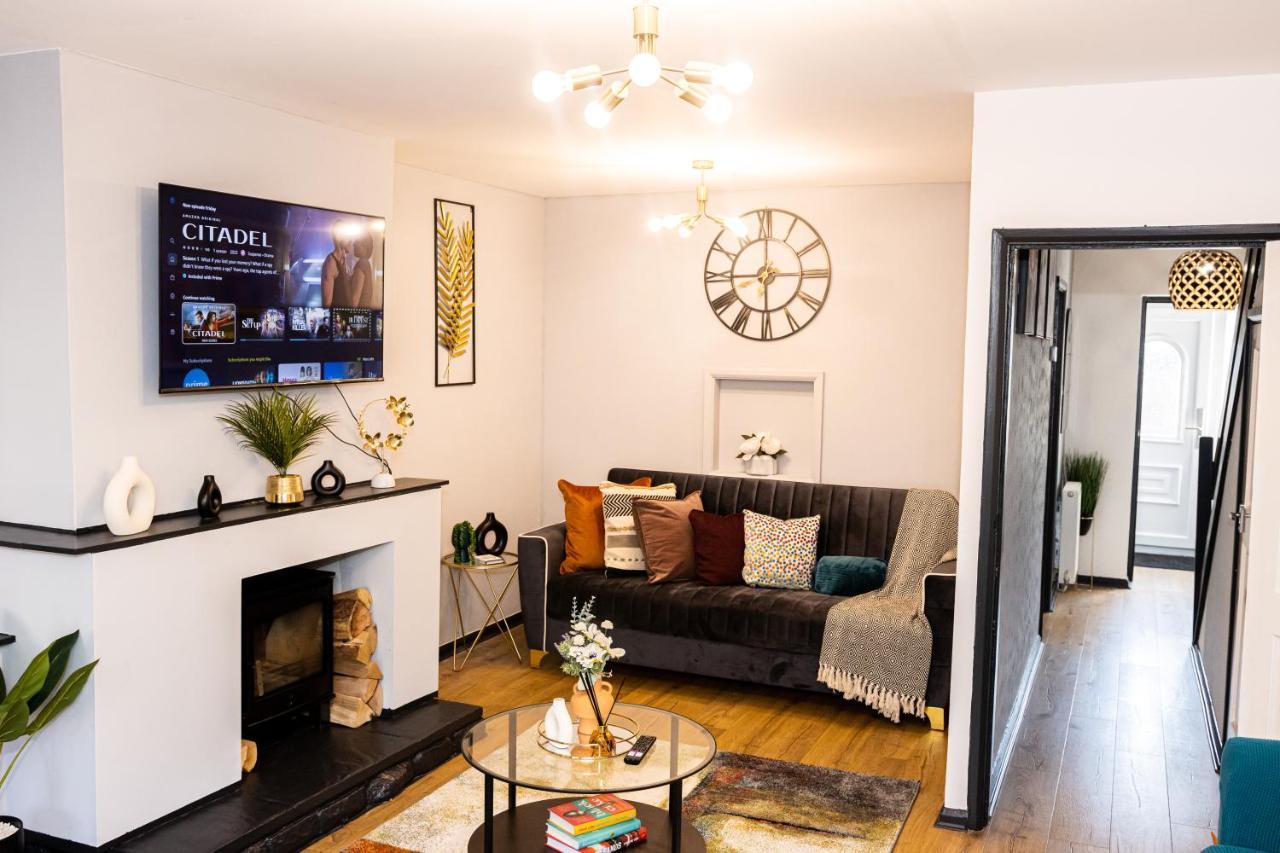 Td Stourb Dudley: Spacious 3-Bedroom Family & Contractor Stay Brierley Hill Exterior photo